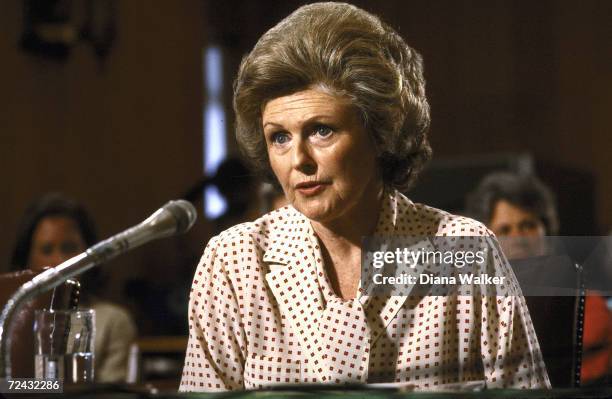 Pamela Harriman, wife of ex-statesman, testifying before Senate Foreign Relations Committee hearing re: Soviet relations.