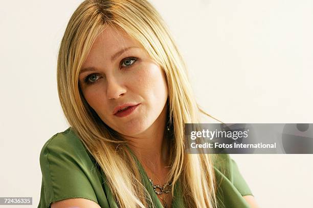 Kirsten Dunst Fotos Photos and Premium High Res Pictures - Getty Images