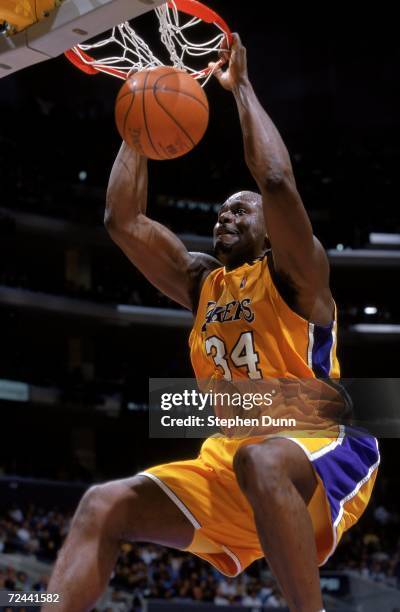 Shaq Rim Break Slam Dunk Holding Rim Photos and Premium High Res Pictures - Getty Images