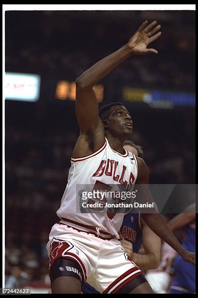 Forward Cliff Levingston of the Chicago Bulls plays defense during Game Two of the Eastern Conference finals against the Cleveland Cavaliers at the...