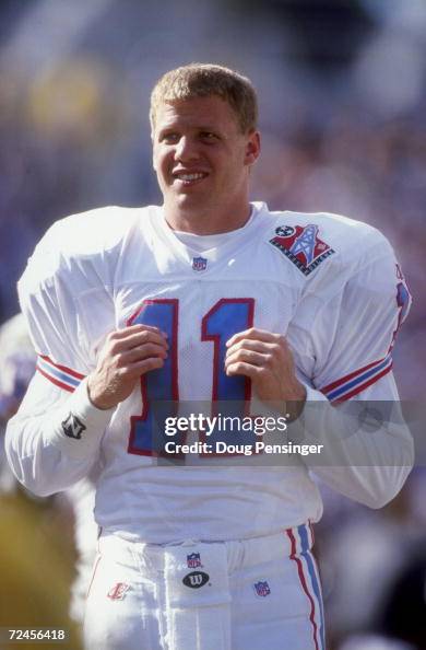Steve Mathies Quarterback Steve Matthews of the Tennessee Oilers looks on during ...