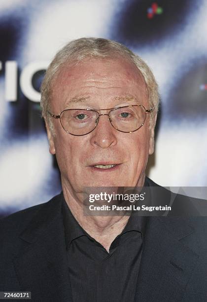 Actor Michael Caine poses during the premiere of the Christopher Nolan's Film "The Prestige" on November 8, 2006 in Paris, France.