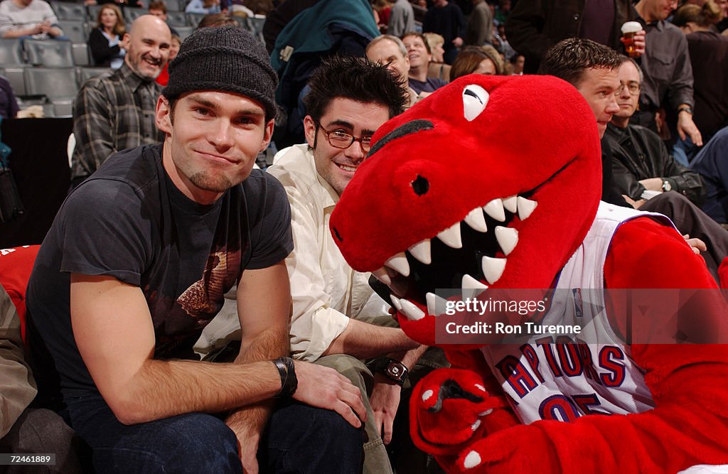 Seann William Scott poses with the Raptor