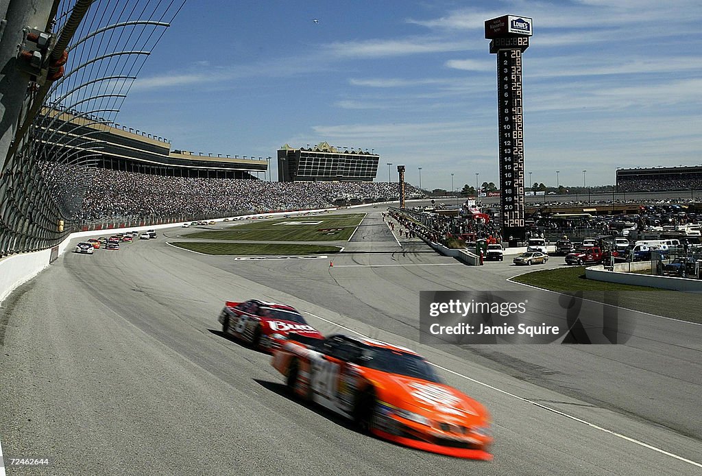 Mbna Racing Tony Stewart, driver of the Joe Gibbs Racing Pontiac Grand Prix, in ...