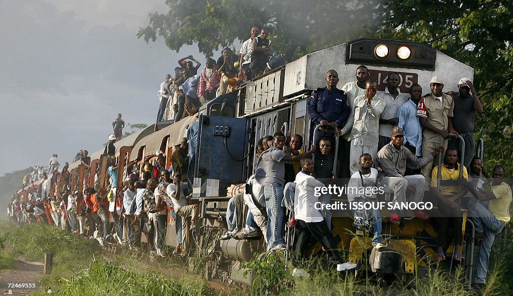 Kinshasa, Democratic Republic of the Congo: The commuter train, which ...