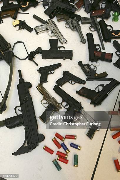 Real Gun Photos and Premium High Res Pictures - Getty Images
