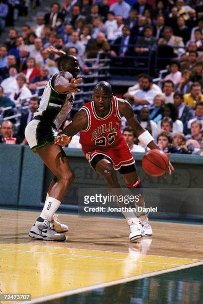 Michael Jordan of the Chicago Bulls moves with the ball during the game against the Milwaukee Bucks. Mandatory Credit: Jonathan Daniel /Allsport