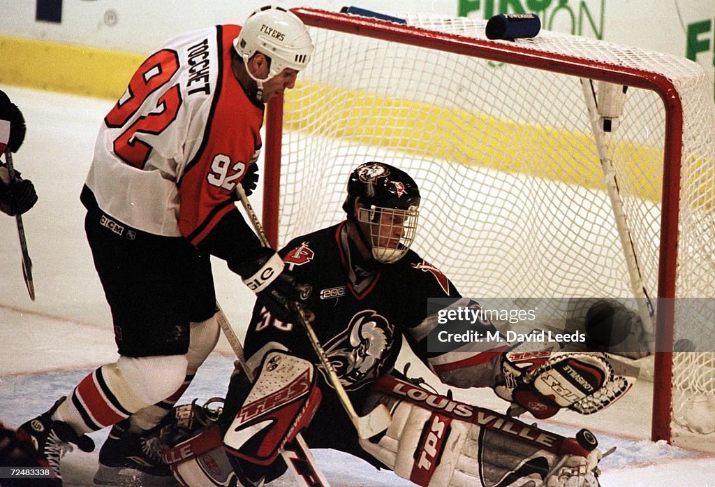 Sabres v Flyers Hasek