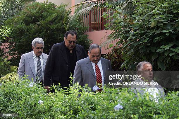 El general de Division , Jose Luis Aguirre , presidente de la Asociacion de Veteranos Militares de Guatemala, abandona junto a otros altos oficiales...