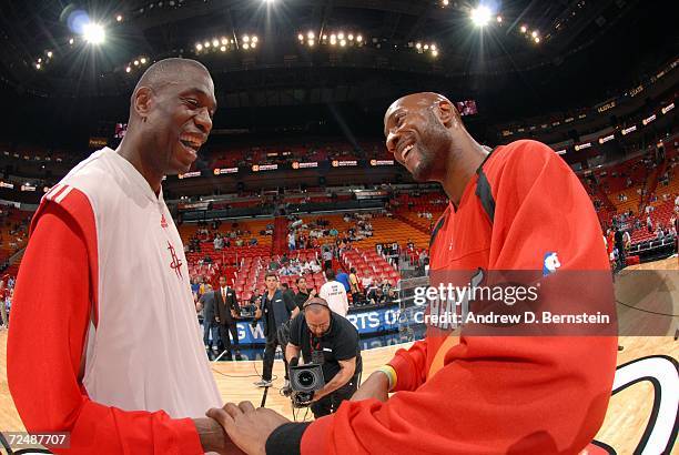 Mutamba Houston Rockets 130 71797744 Photos and Premium High Res Pictures - Getty Images