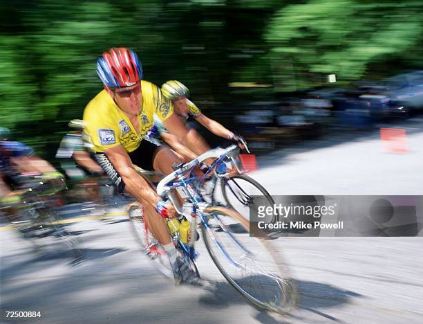 Lance Armstrong competes in the 1996 Tour Dupont for the Motorola Team. Mandatory Credit: Mike Powell/ALLSPORT