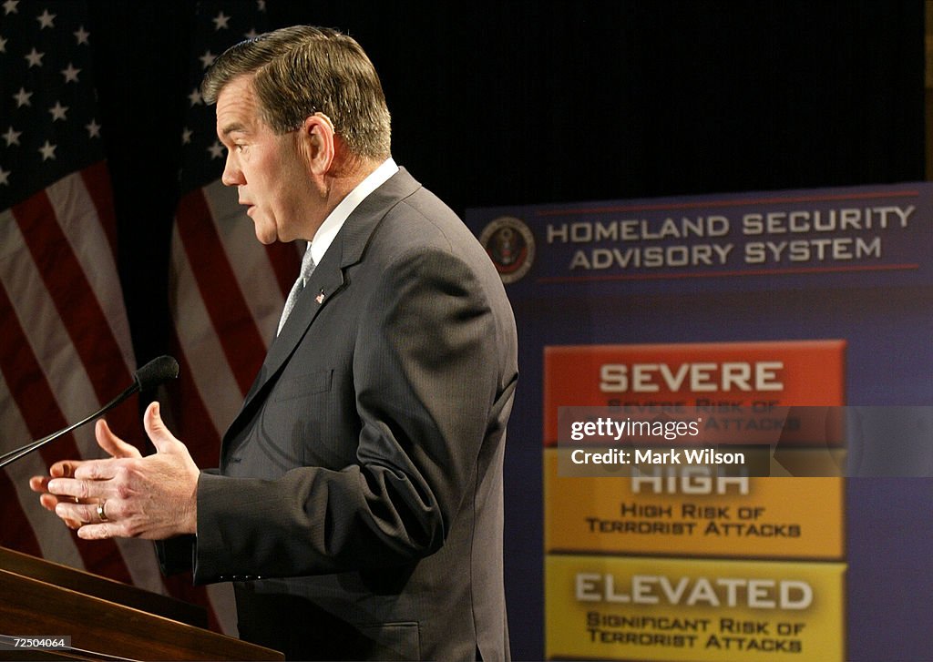 Tom Ridge Unveils Color Coded Security Warnings