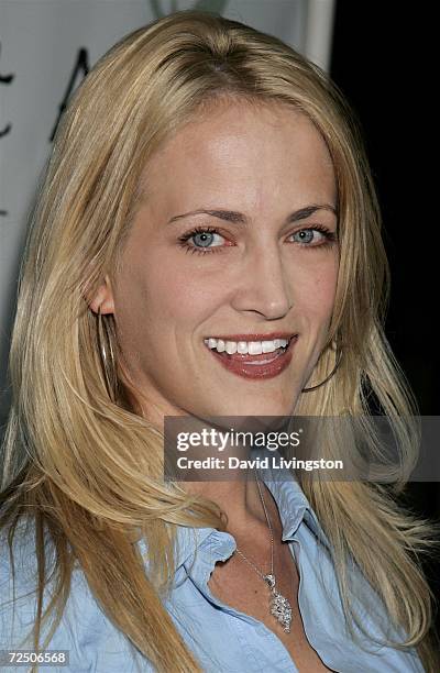 Actress Lori Heuring attends the Los Angeles premiere of 20th Century Fox's "Fast Food Nation" at the Egyptian Theater on November 10, 2006 in...