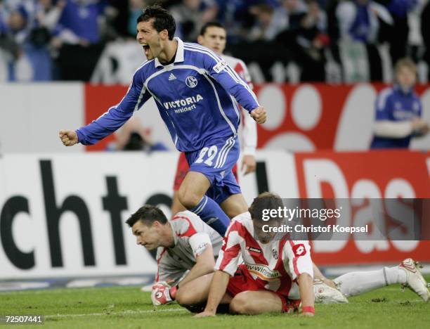 Kevin Kuranyi of Schalke celebrates his first goal during the Bundesliga match between Schalke 04 and FSV Mainz 05 at the Veltins Arena on November...