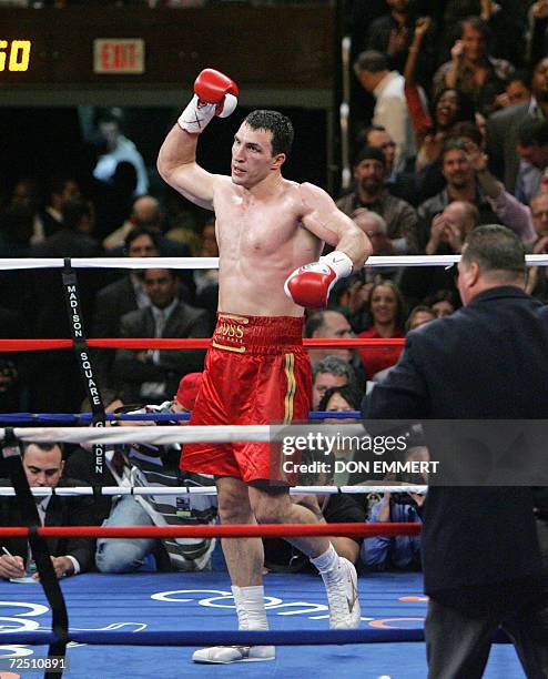 Calvin B Rocks Heavyweight Championship Fight Wladimir Klitschko V Calvin Brock Photos ...