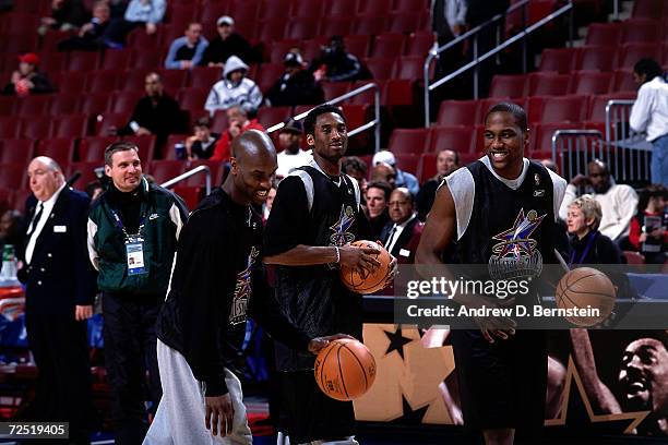 Gary Payton of the Seattle SuperSonics, Kobe Bryant of the Los Angeles Lakers and Elton Brand of the Los Angeles Clippers during practice before the...