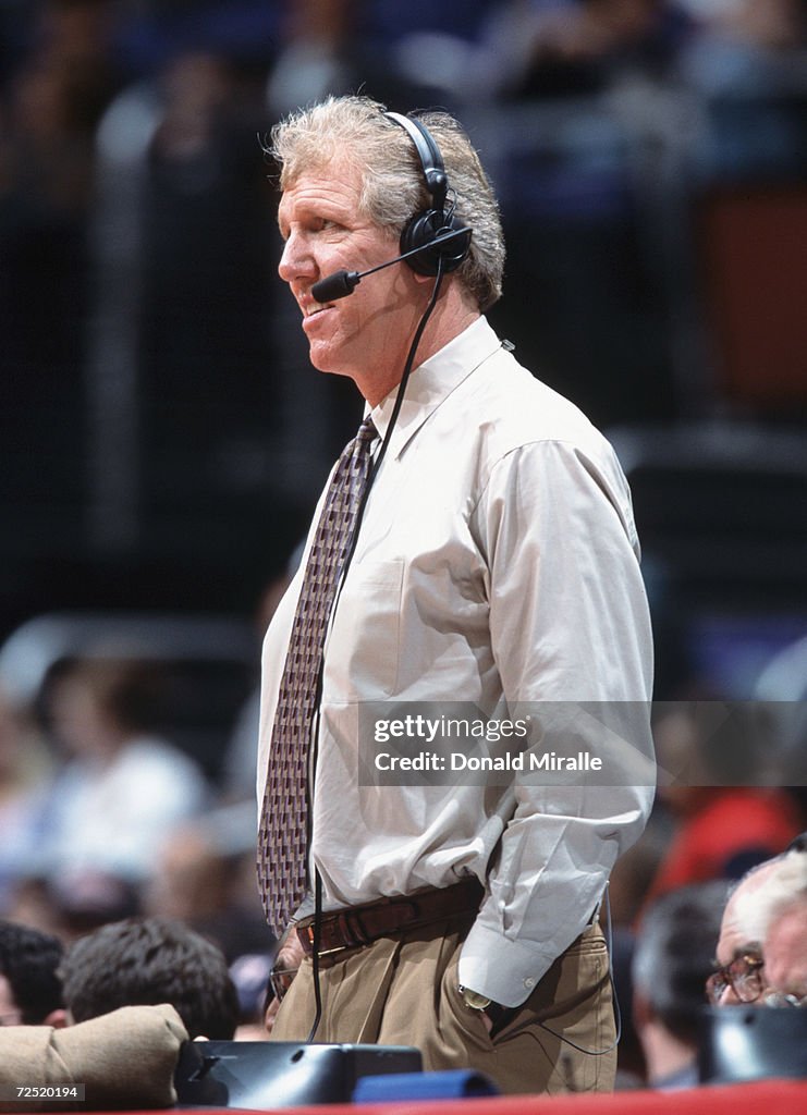 Bill Walton announces.
