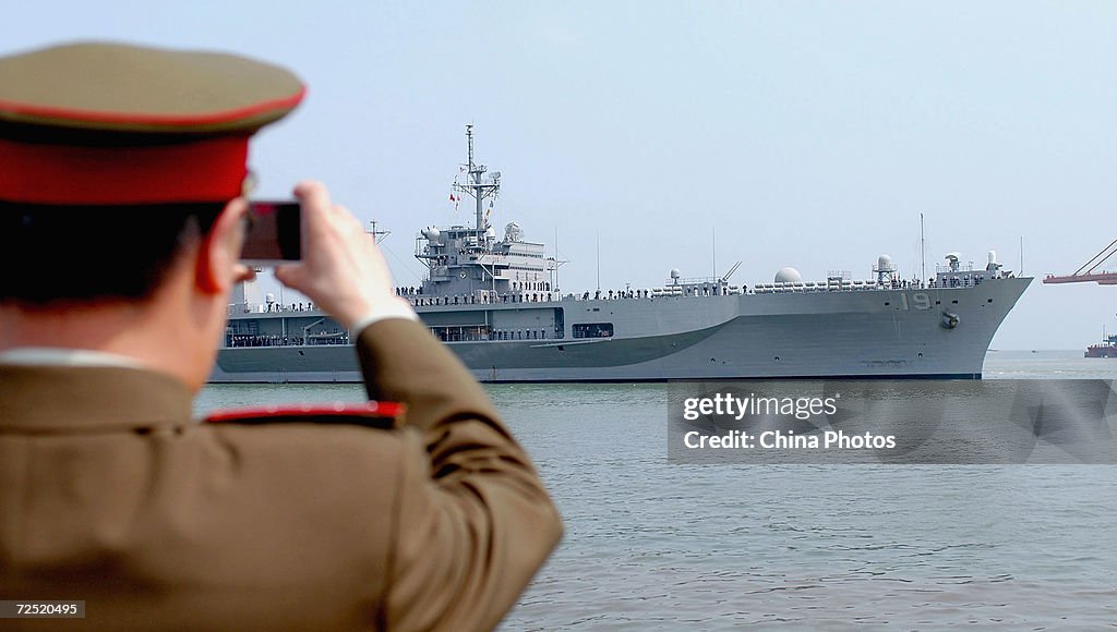 Command Ship Blue Ridge Of The U.S. Navy Visits China