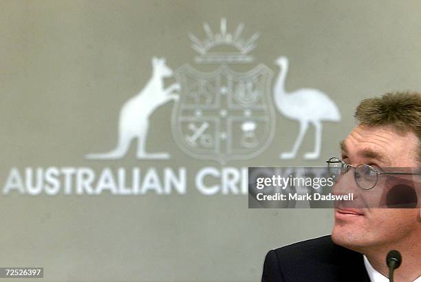 Kevin Russell, CEO of Hutchison Telecoms announced a five year sponsorship deal with the Australian Cricket Board, at a press conference held at the...