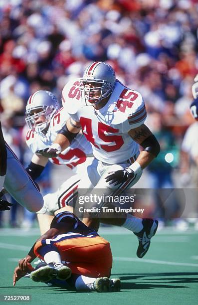 Linebacker Andy Katzenmoyer of the Ohio State Buckeyes in action during the game against the Illinois Fighting Illini at the Memorial Stadium in...