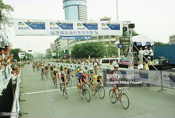 Fred Rodriguez, of the USA and team Saturn, sprints to win stage four of the Kent Tour of China between Dali and Seven Star Lake at Zhaoqing, China...