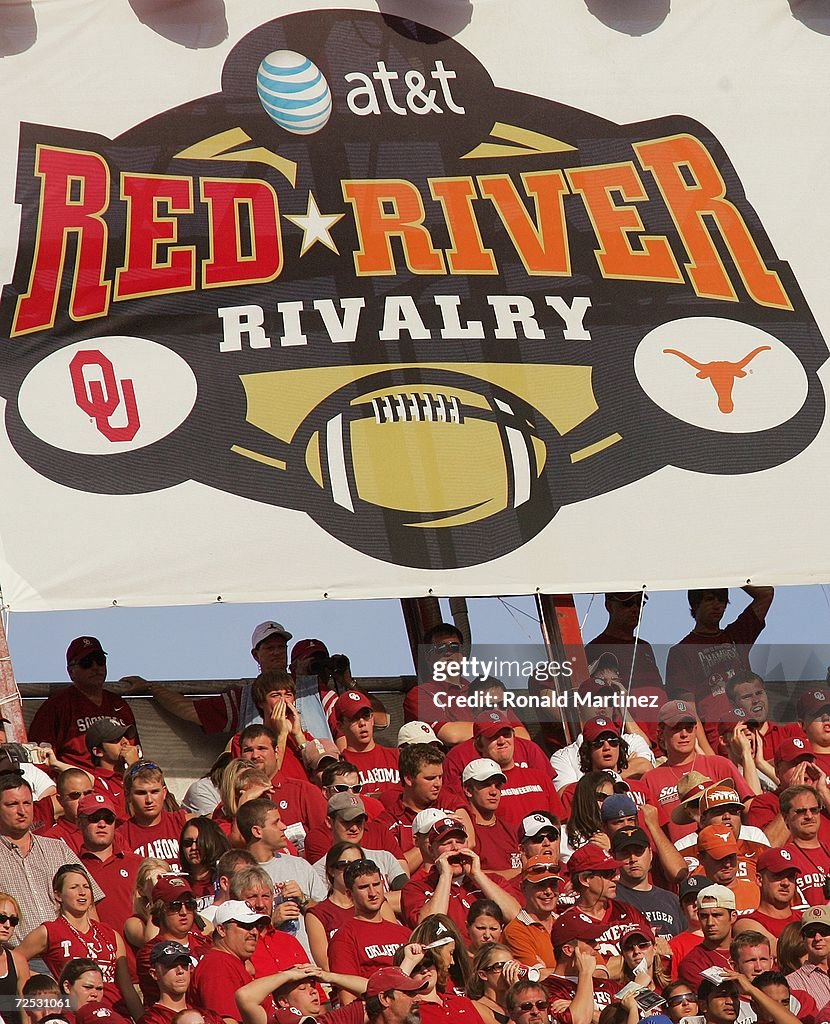 Texas Longhorns v Oklahoma Sooners