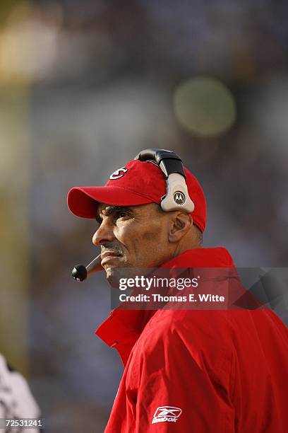 Head coach Herm Edwards of the Kansas City Chiefs looks on against the Pittsburgh Steelers at Heinz Field on October 15, 2006 in Pittsburgh,...