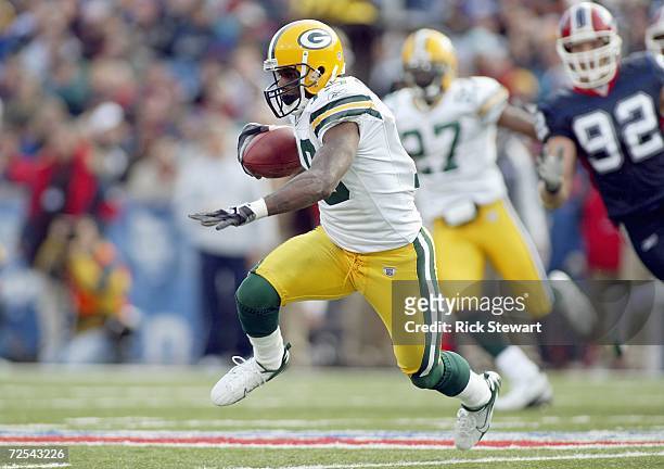 Shaun Bodiford of the Green Bay Packers carries the ball during the game against the Buffalo Bills on November 5, 2006 at Ralph Wilson Stadium in...