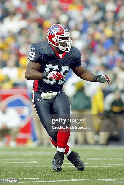 London Fletcher-Baker of the Buffalo Bills moves on the field during the game against the Green Bay Packers on November 5, 2006 at Ralph Wilson...