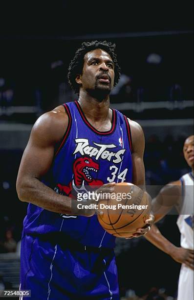 Charles Oakley of the Toronto Raptors ready to shoot a free throw during the game against the Washington Wizards at the MCI Center in Washington,...