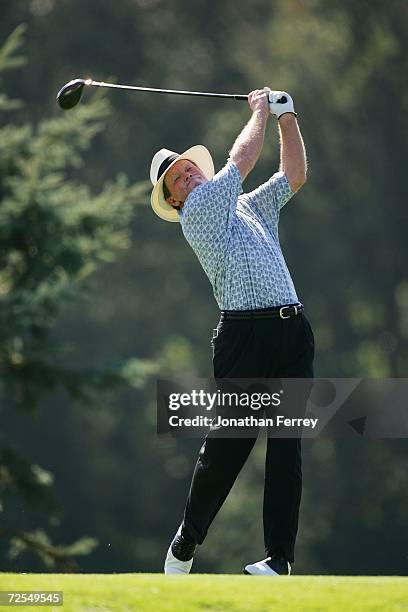 Tom Kite hits a shot during the final round of the Champions Tour Jeld-Wen Tradition on August 27, 2006 at The Reserve Vineyard sand Golf Club in...