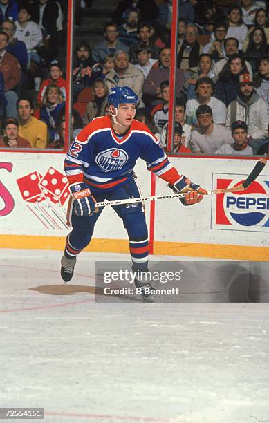 Canadian professional ice hockey player Adam Graves of the Edmonton Oilers, skates on the ice during a game against the Philadelphia Flyers, the...