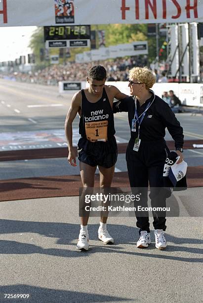 Khalid Khannouchi in action during the Chicago Marathon in Chicago, Illinois. Mandatory Credit: Kathleen Economou /Allsport