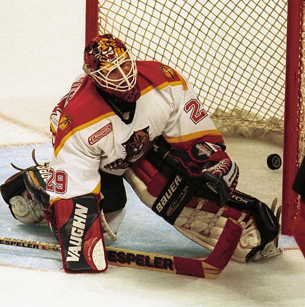 20-apr-2000-goalie-mike-vernon-of-the-florida-panthers-allows-a-goal-by-center-sergei-nemchinov.jpg