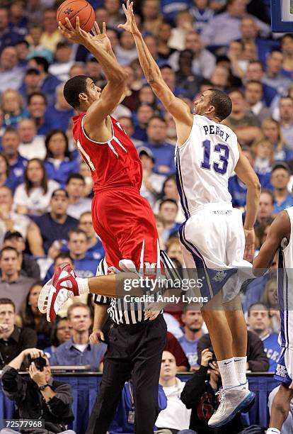 Bobby Perry 978 Bobby Perry Photos & High Res Pictures - Getty Images