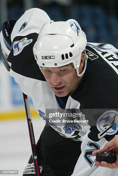 Tim Taylor of the Tampa Bay Lightning awaits the faceoff against the New York Islanders on November 6, 2006 at the Nassau Coliseum in Uniondale, New...