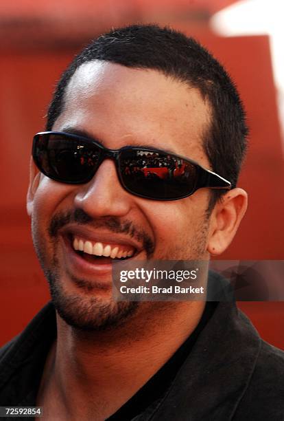 Magician David Blaine speaks to members of the media in Times Square on November 17, 2006 in New York City. Blaine announced that his next stunt will...