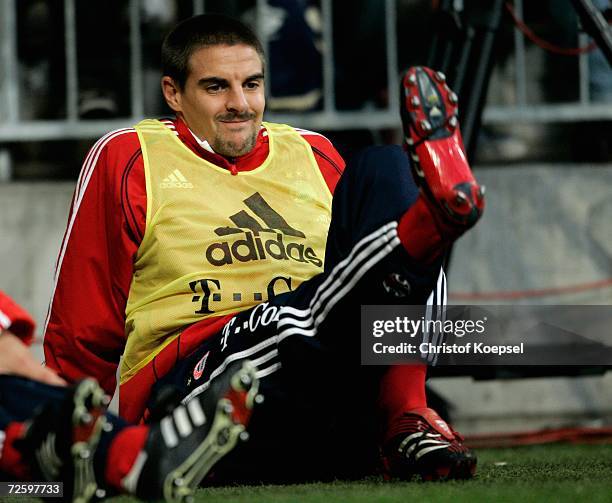 Sebastian Deisler of Bayern srtreches during the Bundesliga match bewteen Bayern Munich and VFB Stuttgart at the Allianz Arena on November 18, 2006...