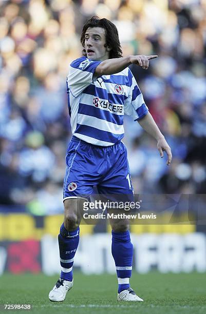 Stephen Hunt of Reading gestures after death threats were made to the Reading player after the Chelsea game during the Barclays Premiership match...