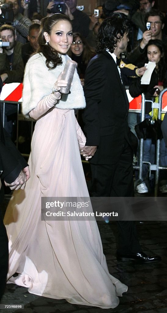 Tom Cruise And Katie Holmes - Wedding Day