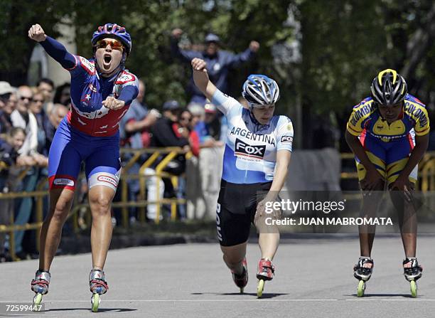 Mar del Plata, ARGENTINA: CORRIGE NOMBRE ARGENTINA - La chilena Carolina Santibanez festeja al finalizar la competencia de patin 500 m. Grupo ruta,...