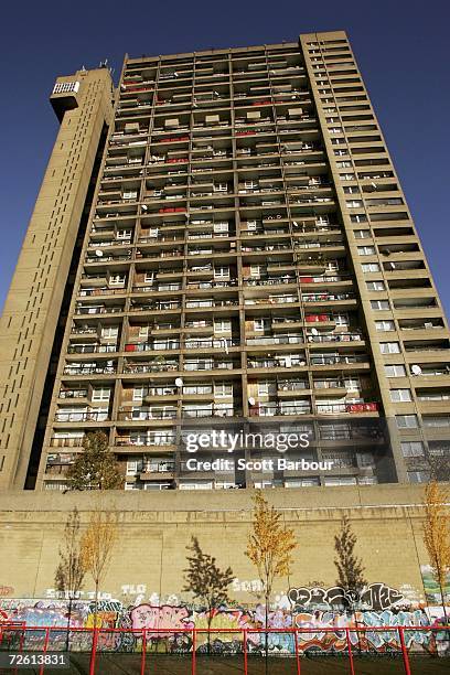 The sun shines on Trellick Tower on November 21, 2006 in London, England. The building contains 217 flats and was originally entirely owned by the...