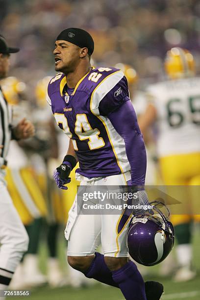 Safety Dwight Smith of the Minnesota Vikings jogs off the field during the game against the Green Bay Packers on November 12, 2006 at the Metrodome...