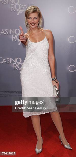 Television hostess Tanja Buelter attends the German premiere to "Casino Royale" at the CineStar November 21, 2006 in Berlin, Germany.