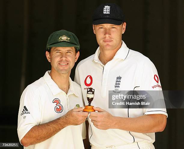 Ricky Ponting captain of Australia and Andrew Flintoff captain of England pose with a replica Ashes urn ahead of the First Ashes Test at the Gabba on...