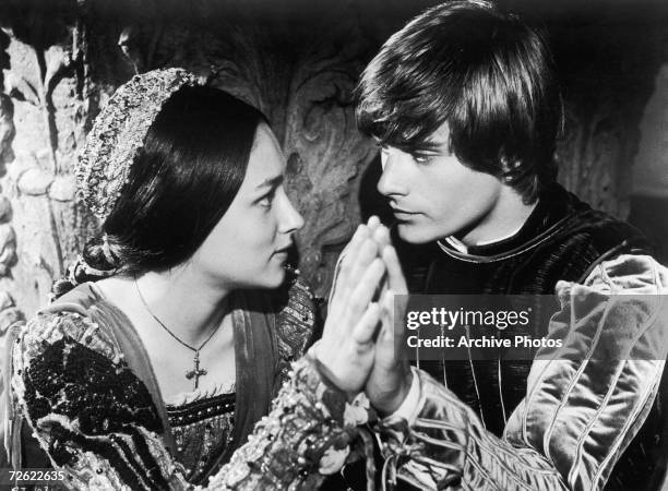 Leonard Whiting and Olivia Hussey in the title roles of Franco Zeffirelli's film version of Shakespeare's 'Romeo And Juliet', 1967.