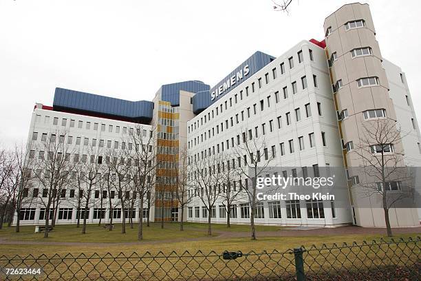 The Siemens Research Center on Otto-Hahn-Ring is seen on November 21, 2006 in Munich, Germany. Five Siemens executives have been arrested in raids at...