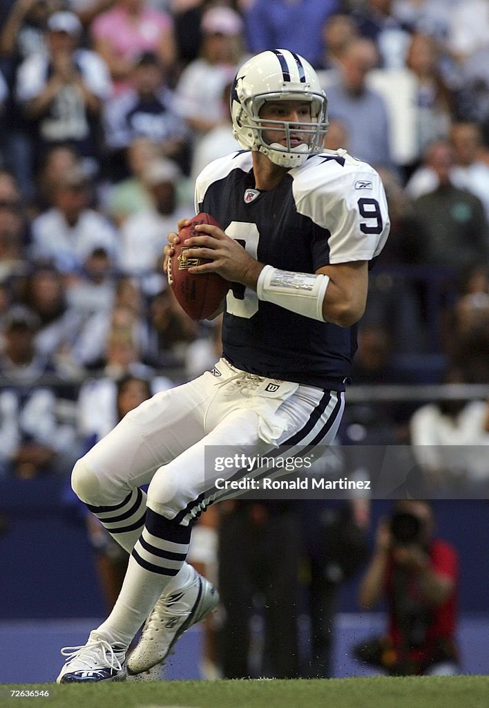 Tampa Bay Buccaneers v Dallas Cowboys