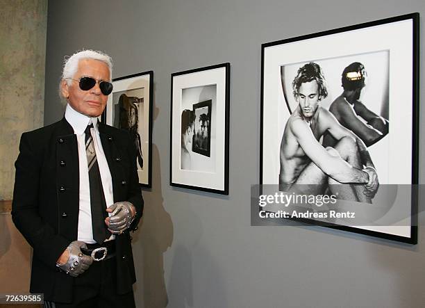 Karl Lagerfeld poses during the opening of the "One Man Shown" photography exhibition on November 24, 2006 in Berlin, Germany. The exhibition...