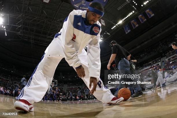 Richard Hamilton of the Detroit Pistons stretches prior to a game against the Charlotte Bobcats on November 24, 2006 at the Palace of Auburn Hills in...